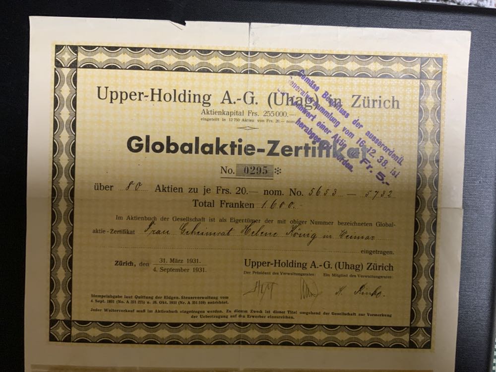 St. Vincent beauty and the beast stamps