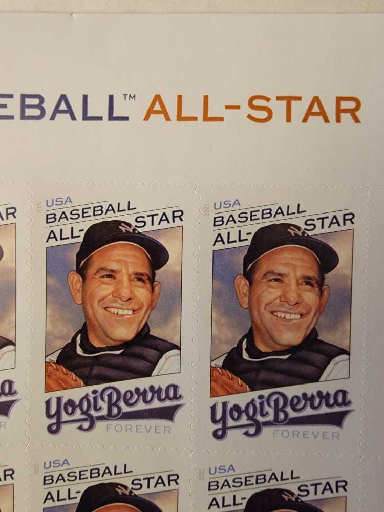 Major League Baseball All-Star (Yogi Berra)  stamp collectible [Barcode 480300] - Main Image 2