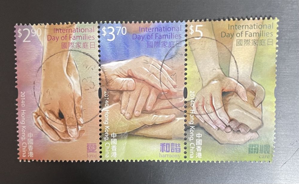 Marianne Flurorescent Paper