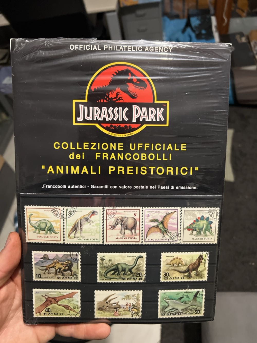 Francobolli Jurassic Park - Official Souvenir Sheet - N’ 0326 Brachiosaurus Gallimimus  stamp collectible - Main Image 2