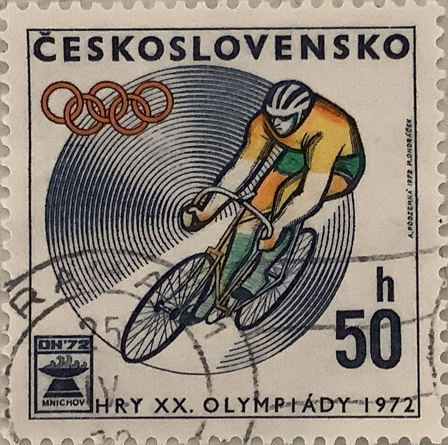 Hot Wheels Character Cars Marvel The Marvels Captian Marvel