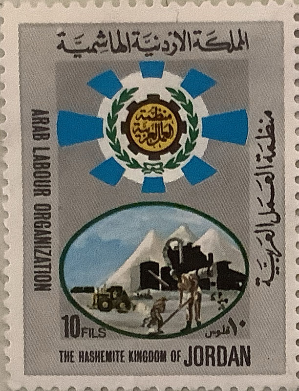 Z3982 Party Gnomes With Thin Cuts