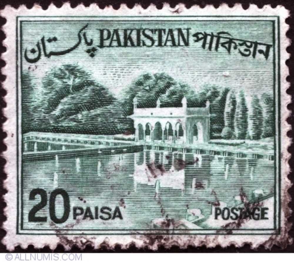 Barbie As Lucy From ”i Love Lucy”: Sales Resistance Episode 45