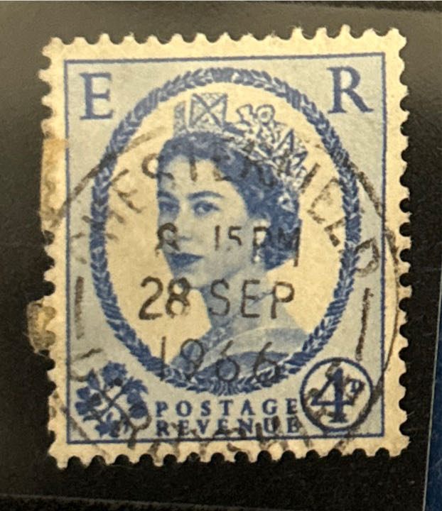 Queen Elizabeth 11  stamp collectible - Main Image 2