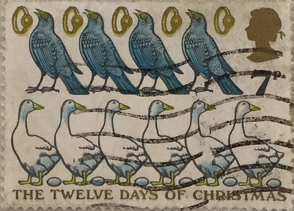 3312. К 75-летию установления дипломатических отношений между Российской Федерацией и Китайской Народной Республикой. Панда Катюша