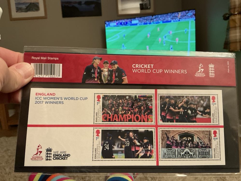 Cricket World Cup Winners England Women 2017 & Men In 2019  stamp collectible [Barcode 5014721150277] - Main Image 2