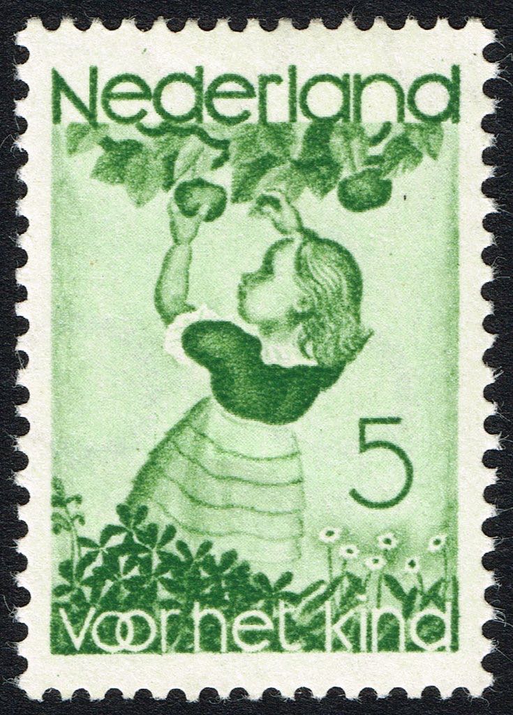 556-560. Полярные исследователи