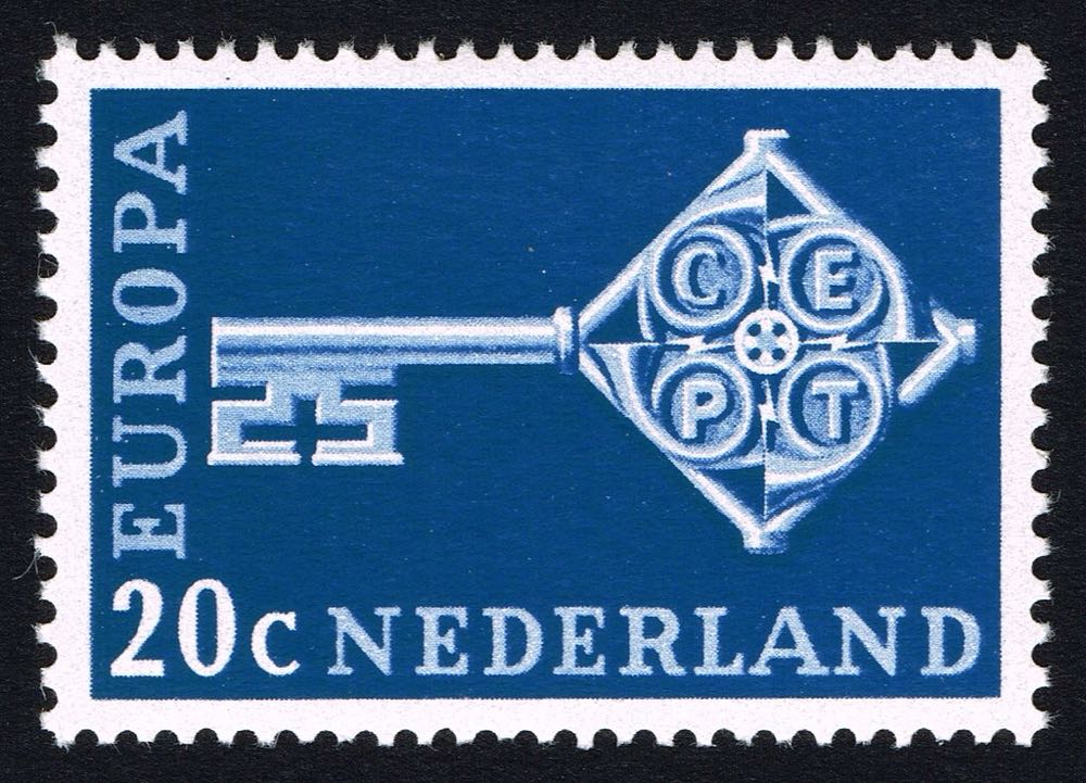 685-698. Культовые сооружения религий и вероисповеданий России