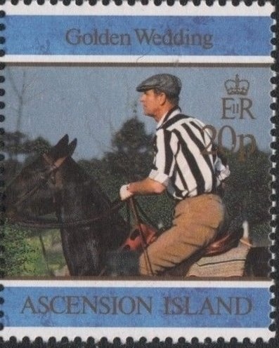 RFA Tidespring re-fuelling HMS Antrim