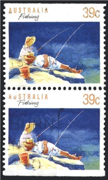 Laughing Kookaburra (Dacelo novaeguineae) and Gifts