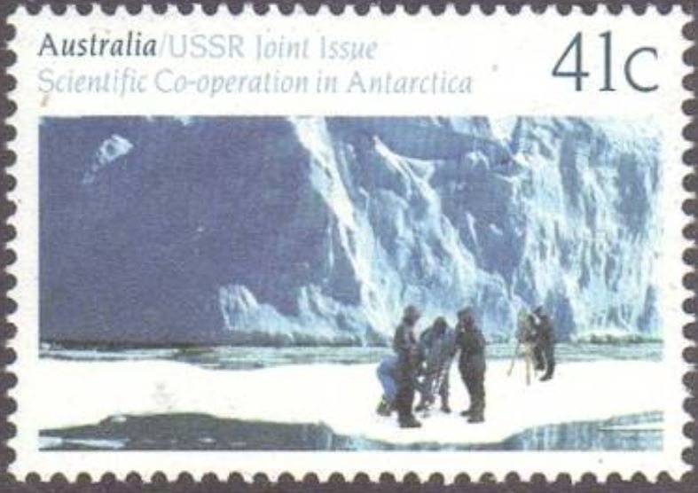 Duck-billed Platypus (Ornithorhynchus anatinus)