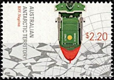 Santa with boomarang