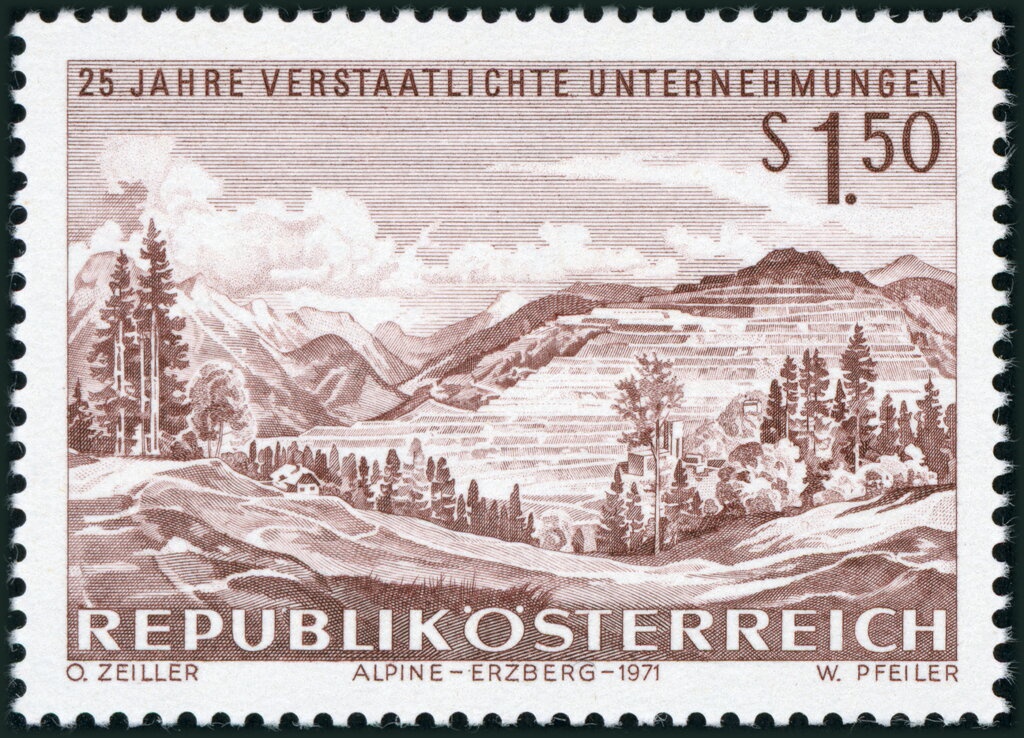 Symbolism: hammer & tongs