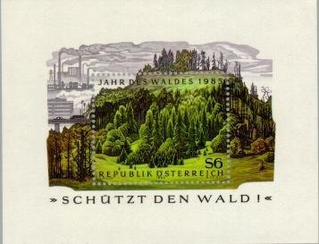 Posthorn overprinted "PORTO"