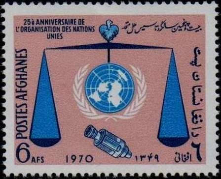 U.N. Emblem and Flags