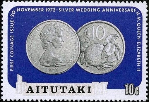 Blue Lorikeet (Vini peruviana) and flowers