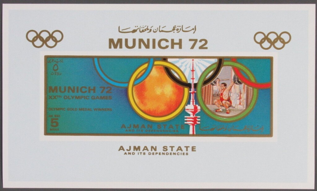 Queen Elizabeth II on Coronation Day (photo by Cecil Beaton)