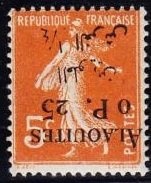 ‭Arms of Republic, Book, Hammer and Sickle