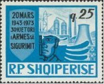 ‭Young railway laborers