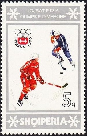 Scene of warriors in battle, painted by Naxhi Bakalli