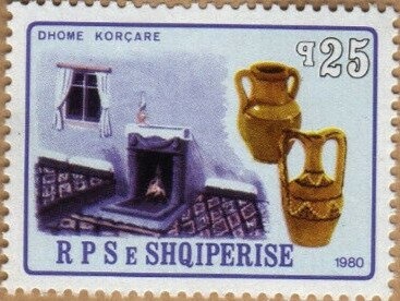 Cattle (Bos taurus) and Newspapers