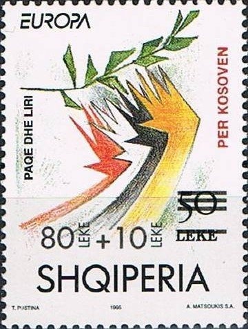 Chimney, dagger and jacket, Gjirokastër