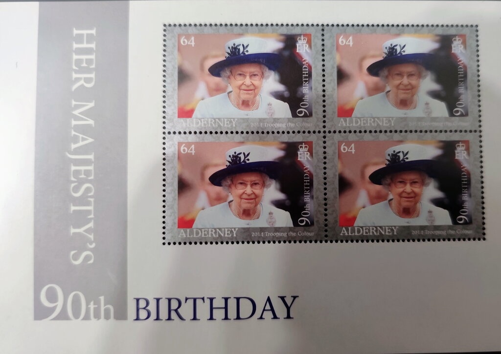 One of the searchlights on a torpedo boat destroyer