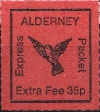 Lovebirds at Essex Castle