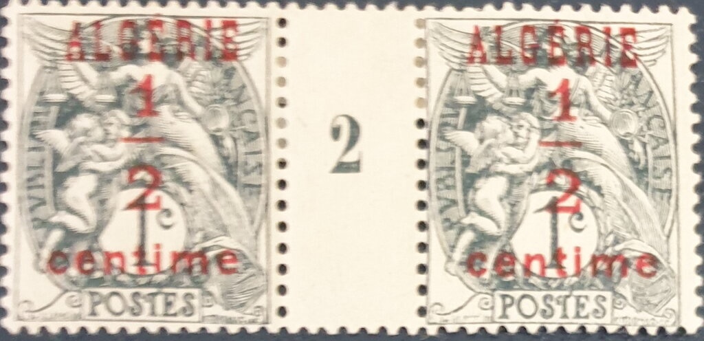 Coat of Arms of Algiers - color error (brown-red)