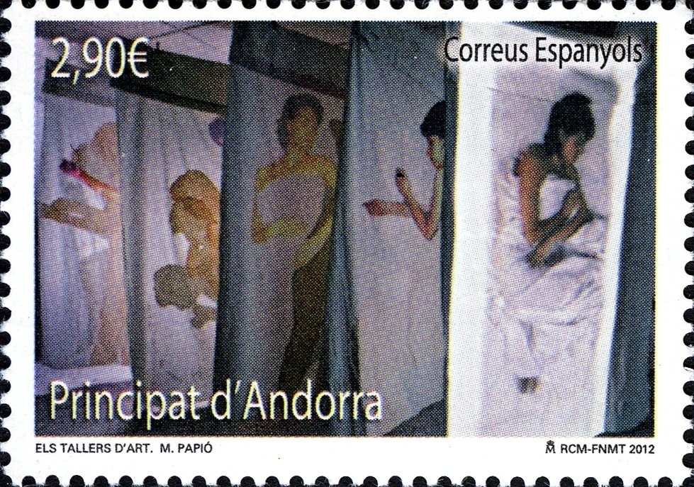 Planes circling globe