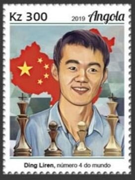 Pig jumping to the rope