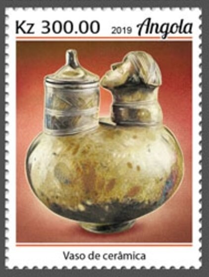 Two-barred crossbill (Loxia leucoptera)