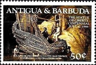 Barred Hamlet (Hypoplectrus puella)