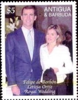 Common Fallow Deer (Dama dama) Hind in Bracken