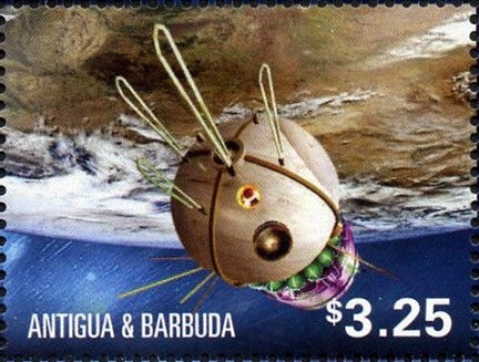 Scalloped hammerhead Shark (Sphyrna lewini) above Reef