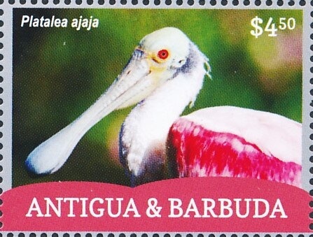 Letter and Posthorn - 33 pearls