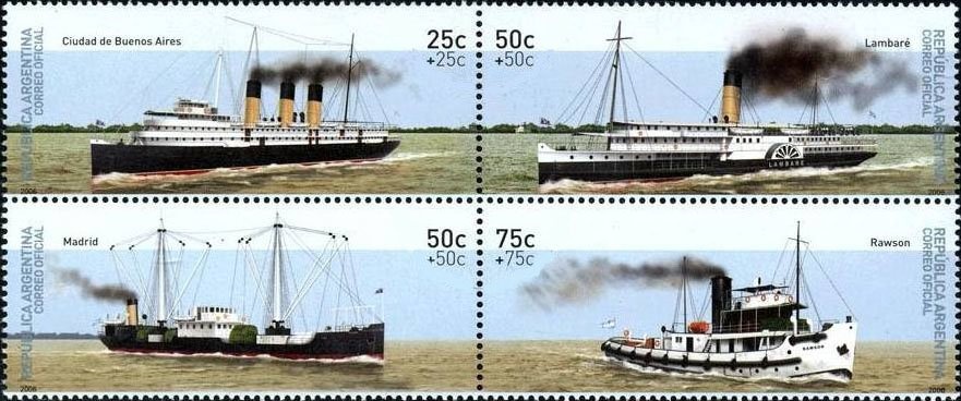 Gentoo Penguin (Pygoscelis papua)