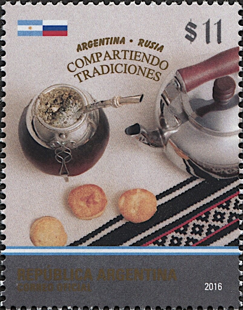 Belted Kingfisher (Megaceryle alcyon) (see Description)