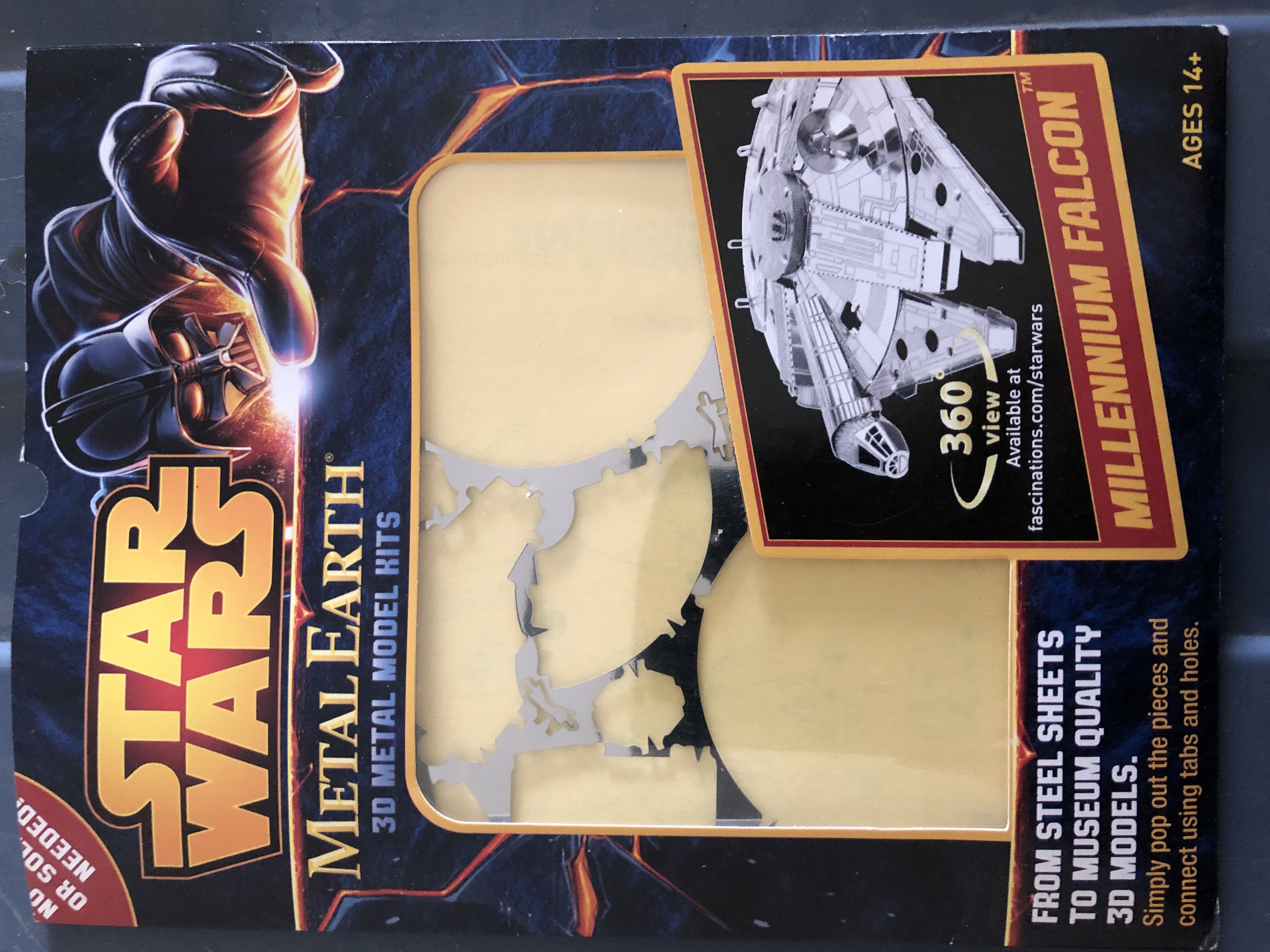 Metal Earth 3D: Millennium Falcon - Fascinations sci-fi collectible [Barcode 032309012514] - Main Image 4