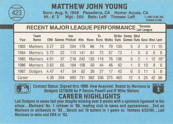 Matt Young  baseball card collectible - Main Image 2
