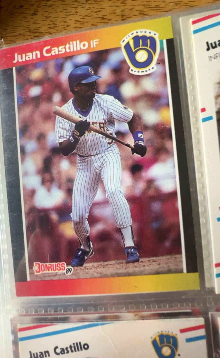 Juan Castillo  baseball card collectible - Main Image 4