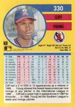 Cliff Young  baseball card collectible - Main Image 2