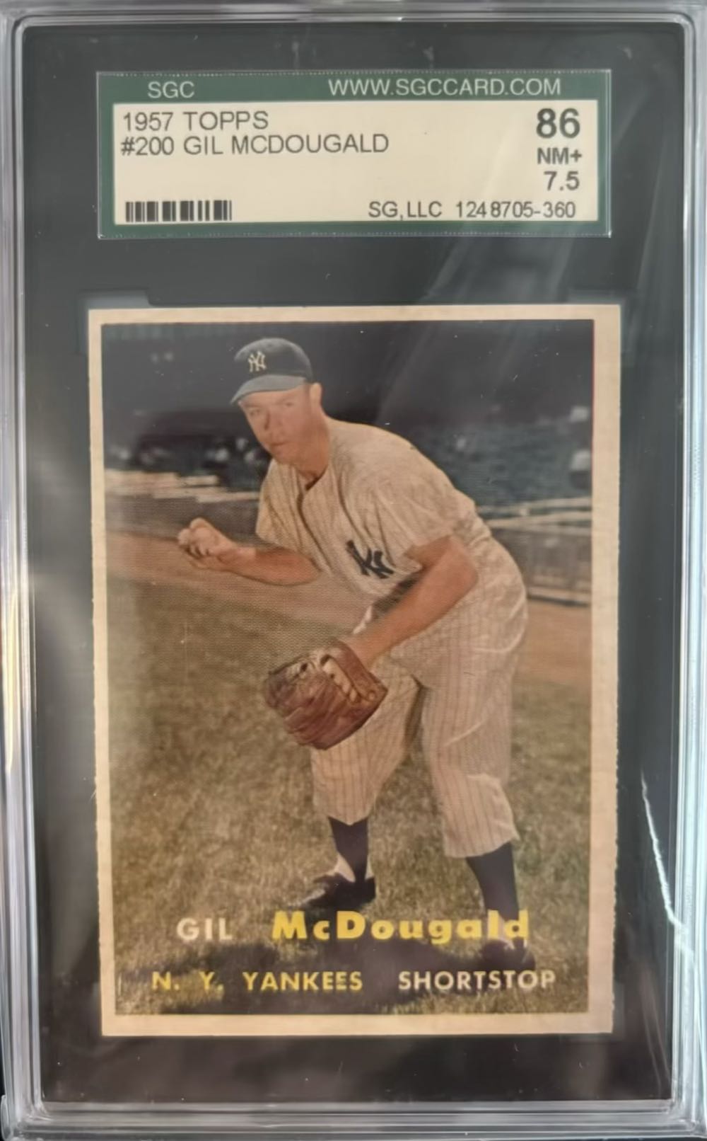 Gil McDougald  baseball card collectible - Main Image 3