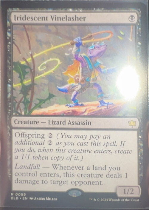 Iridescent Vinelasher  magic card collectible - Main Image 2