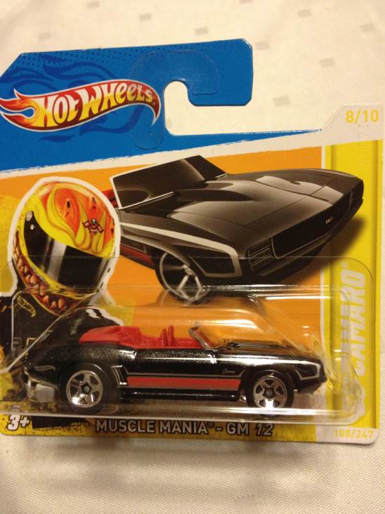 ’69 Camaro Convertible - Muscle Mania - GM ’12 toy car collectible - Main Image 2