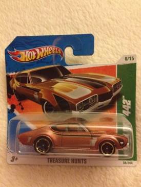 ’68 Olds 442 - ’11 Treasure Hunt toy car collectible - Main Image 1