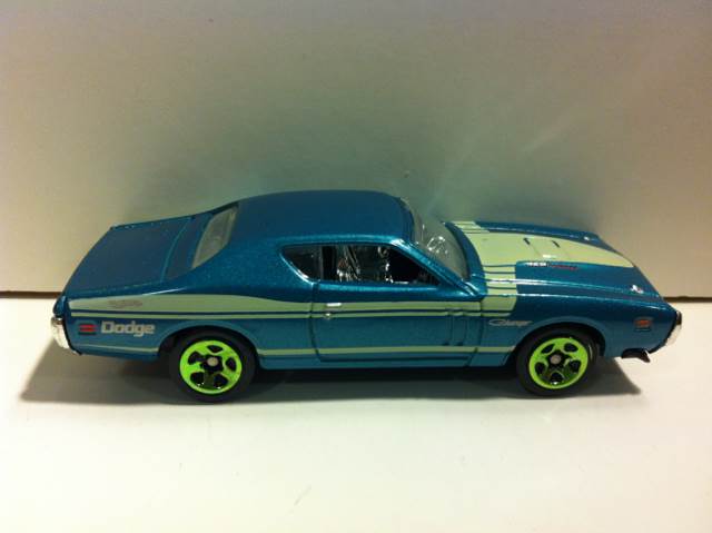 Dodge Charger ’71 - Muscle Mania toy car collectible - Main Image 2