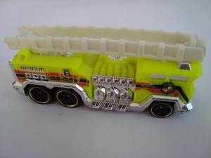 5 Alarm - HW City Work 11 toy car collectible - Main Image 2