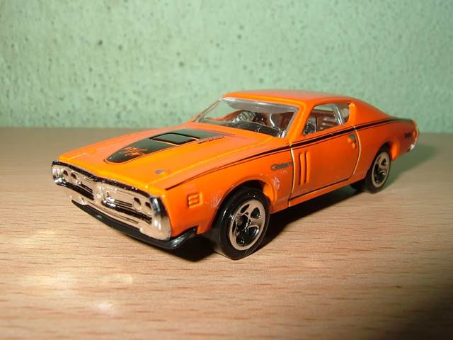 ’71 Dodge Charger - 2010 New Models toy car collectible - Main Image 2
