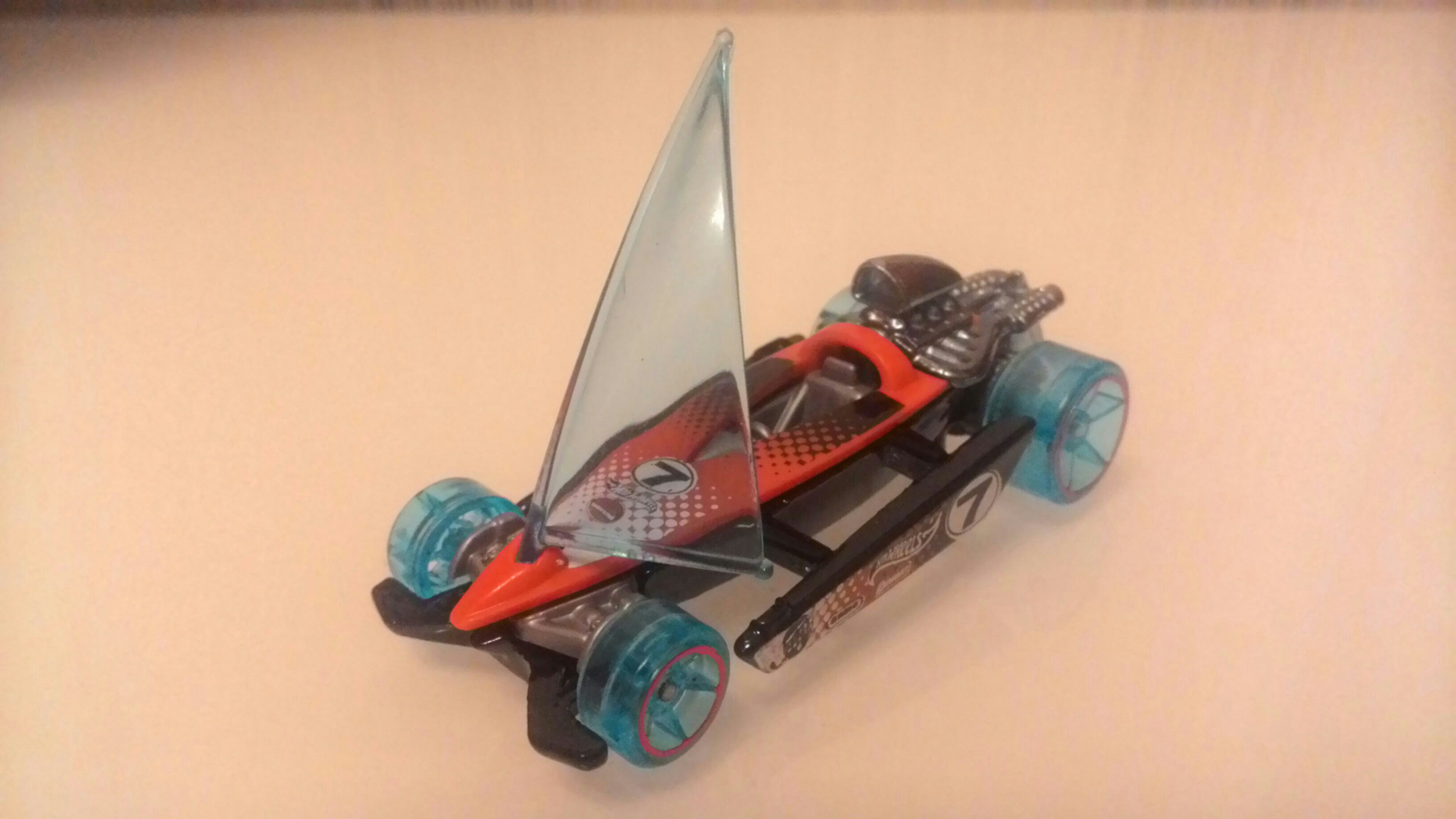 Bon Voyage - Hot Wheels Magazine toy car collectible - Main Image 2